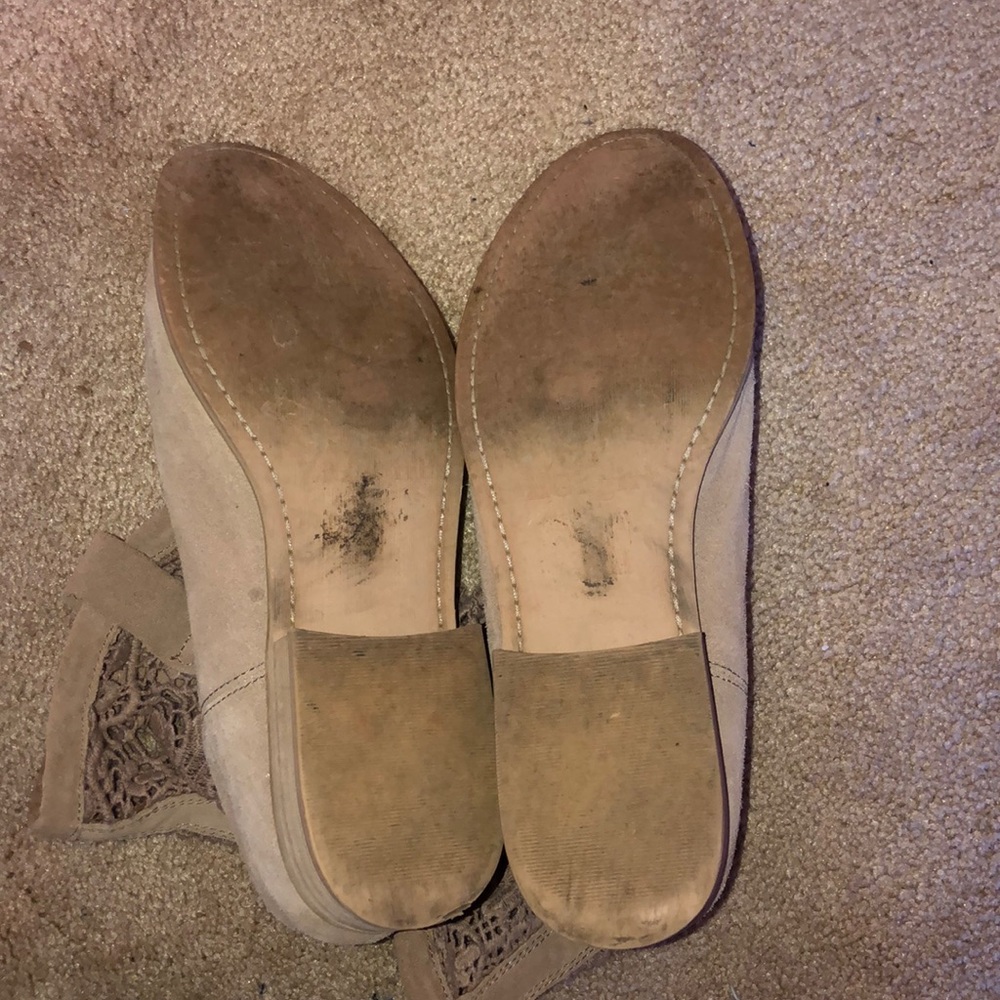 Boots - Picture 5 of 5